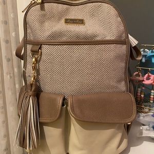Vanilla Latte Itzy Ritzy Boss Bag